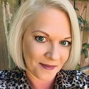 Meet your Posher, Shelly